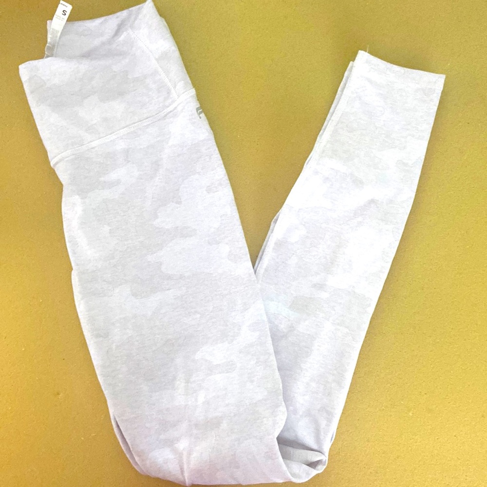 White, Fabletics, size small, camo leggings